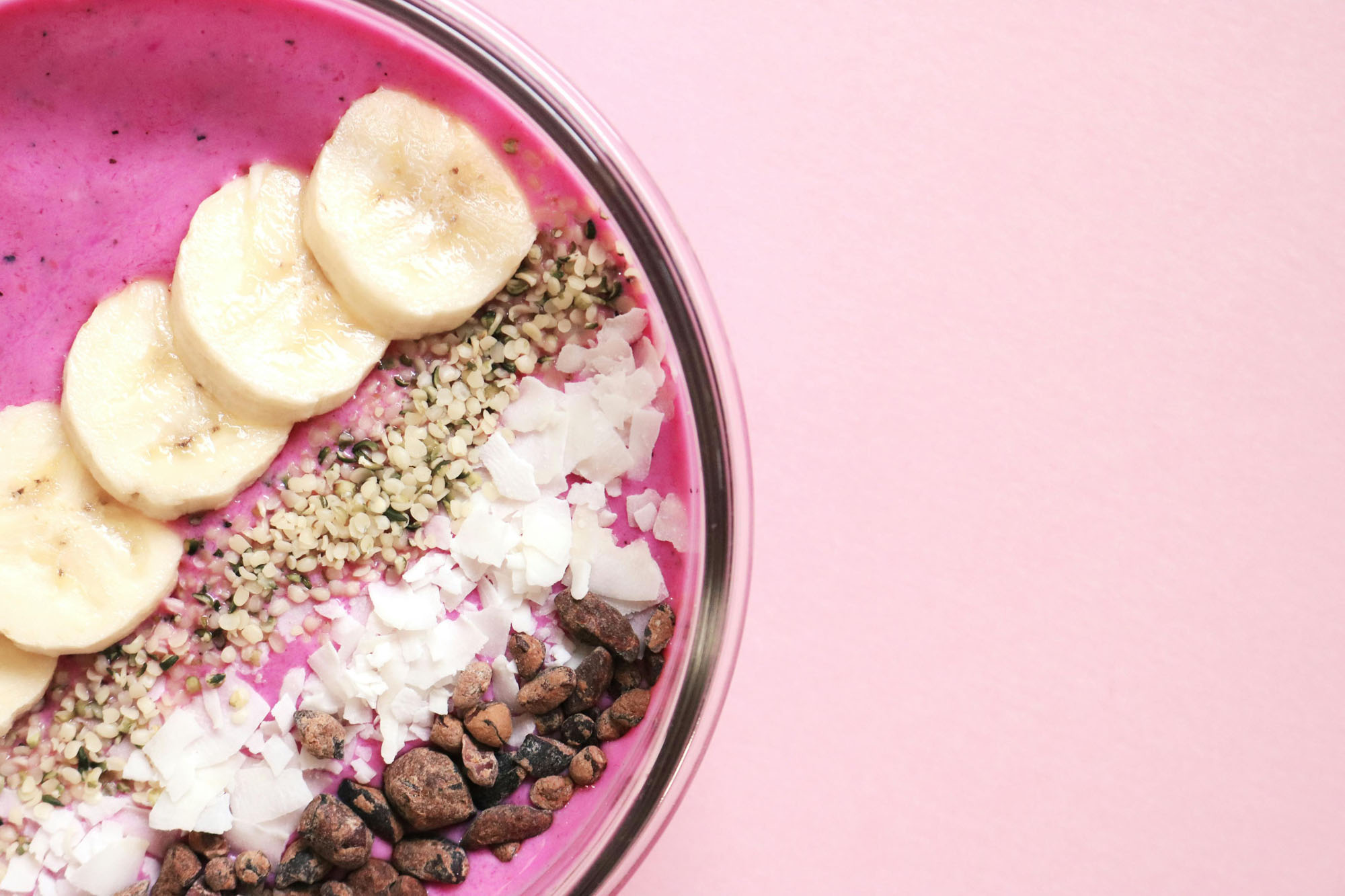 Overnight oats met superfoods: 7 recepten voor een krachtig ontbijt